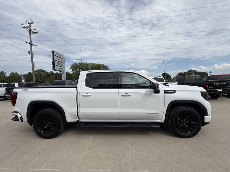 Used 2026 GMC Sierra 1500 ElevationImage 34