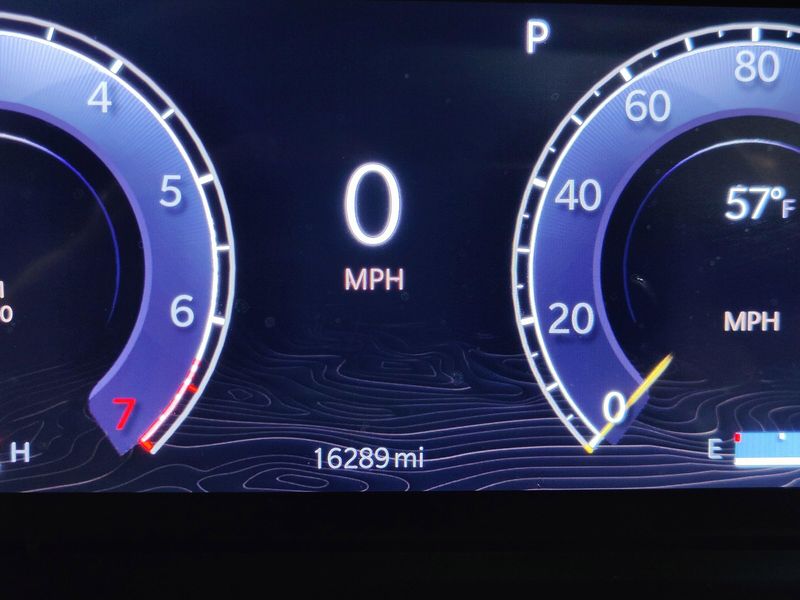 Used 2024 Jeep Grand Cherokee Limited Black 4X4 w/SunroofImage 30