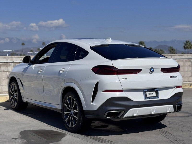 2022 BMW X6 M50iImage 10