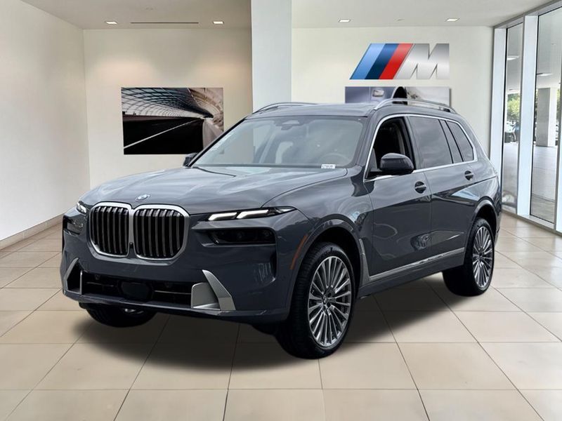 2025 BMW X7 xDrive40iImage 2