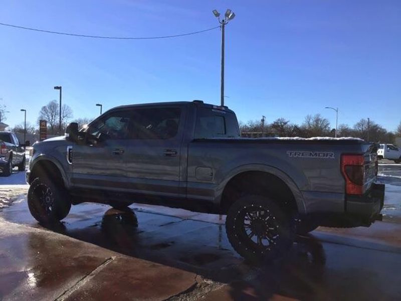 2022 Ford F-250 LariatImage 3