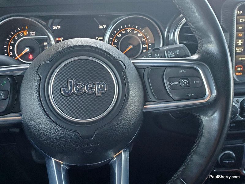 Used 2022 Jeep Wrangler Unlimited Sahara Altitude