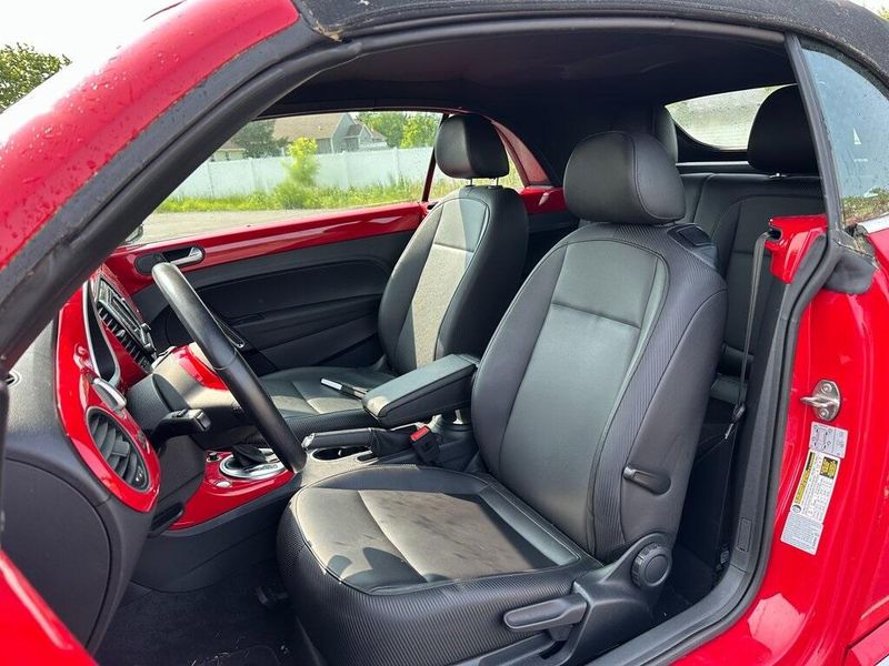 2017 Volkswagen Beetle 1.8T SELImage 18