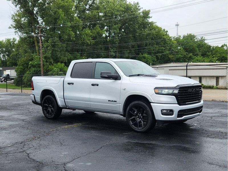New 2026 RAM 1500 Laramie Crew Cab 4x4 5'7' Box