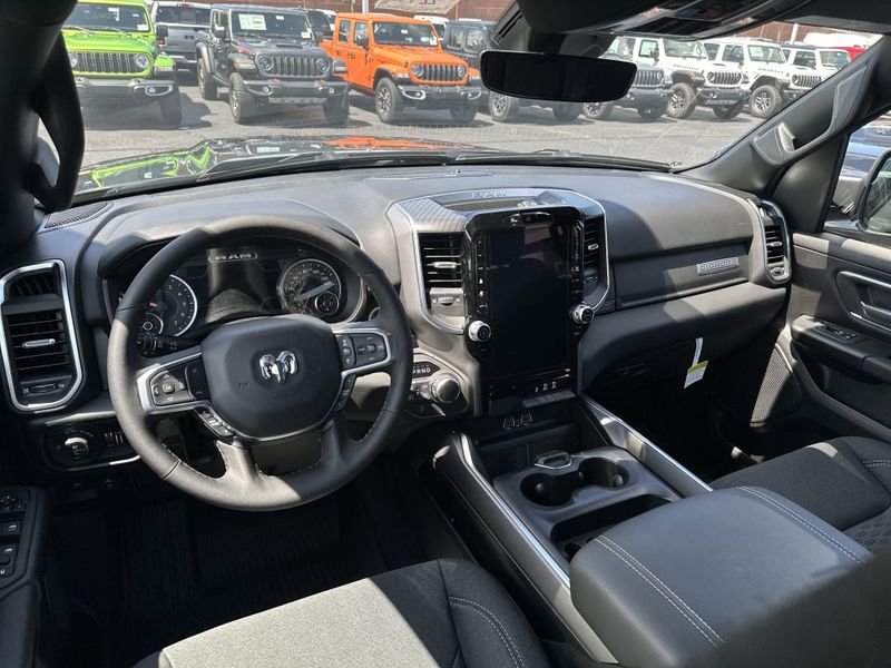 2025 RAM 1500 Big Horn Crew Cab 4x4 5