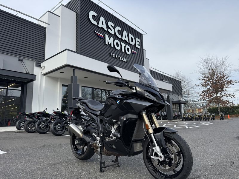 2022 BMW S 1000 XR - TRIPLE BLACK - BLACK STORM METALLIC 