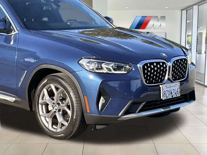 2022 BMW X4 xDrive30iImage 12