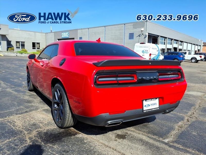 2019 Dodge Challenger SXT photo 4