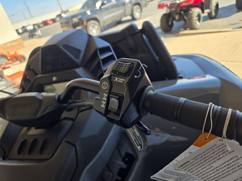 NEW 2026 CAN-AM OUTLANDER X MR 700 Image 22