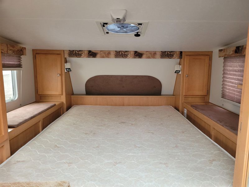 Used 2005 GENERAL COACH CITATION SUPREME 10