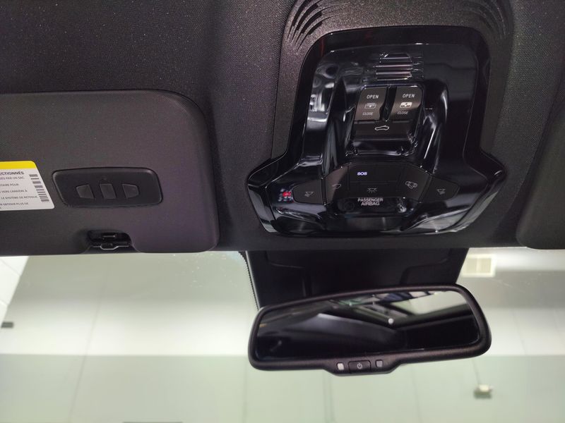 2024 Alfa Romeo Stelvio Q4 AWD w/Sunroof/NavImage 27