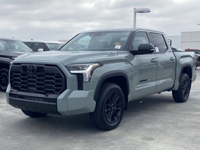 New 2026 Toyota Tundra Limited HybridImage 6