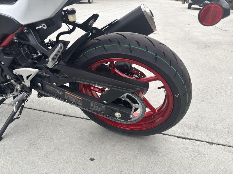 New 2026 Kawasaki Z500 SE ABS Image 11