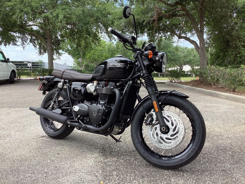 2025 Triumph Bonneville T120