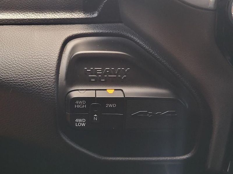2023 RAM 3500 LaramieImage 18