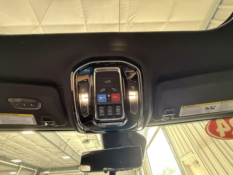 Used 2024 Jeep Grand Cherokee L OverlandImage 26
