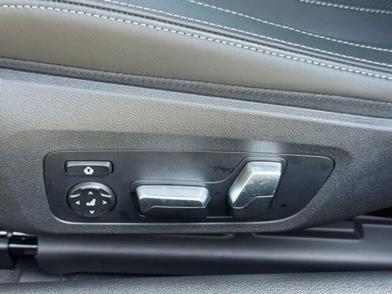 New 2026 BMW 8 Series M850i xDriveImage 18