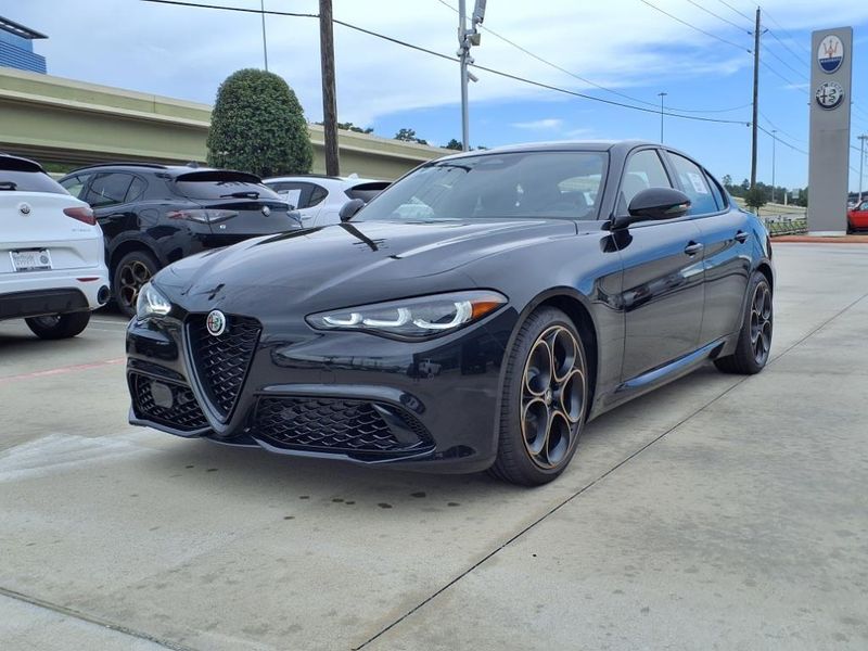 New 2025 Alfa Romeo Giulia Image 2