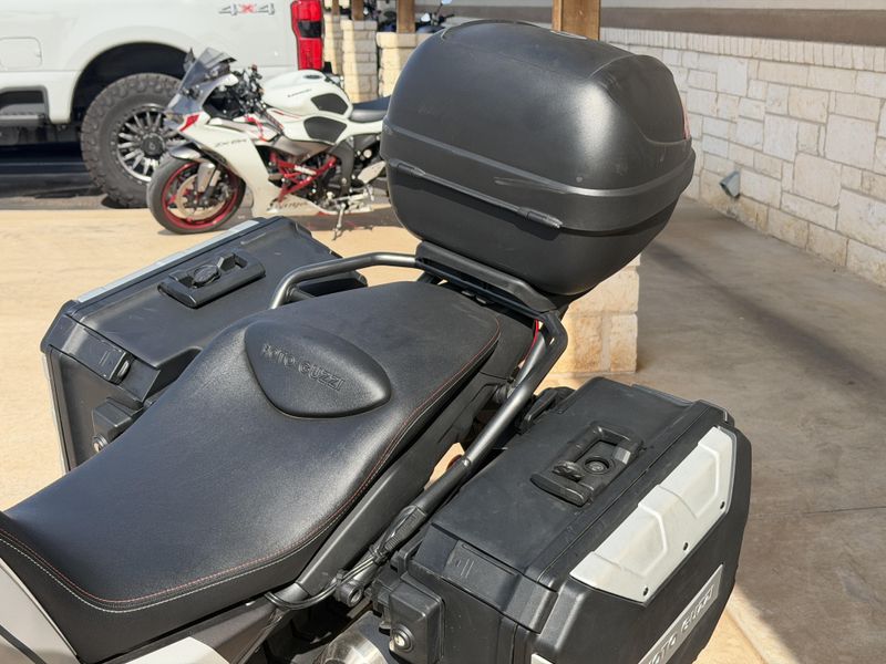 USED 2023 MOTO GUZZI V85 TT TRAVEL E5 Image 7