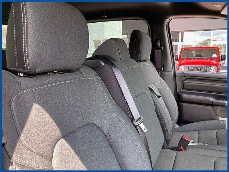 New 2025 RAM 1500 Image 11
