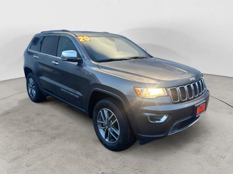2020 Jeep Grand Cherokee Limited photo 2