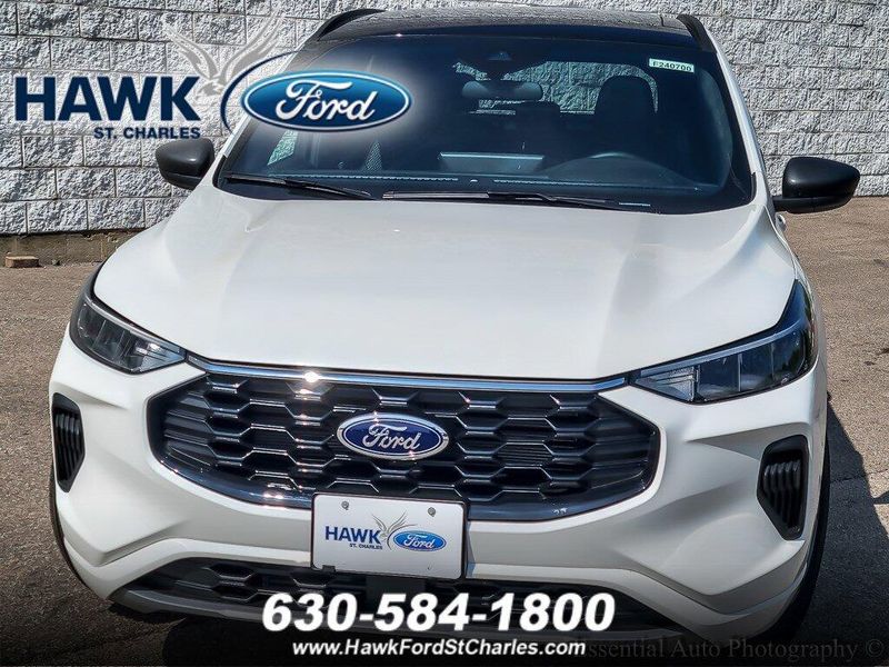 2024 Ford Escape ST-Line photo 3