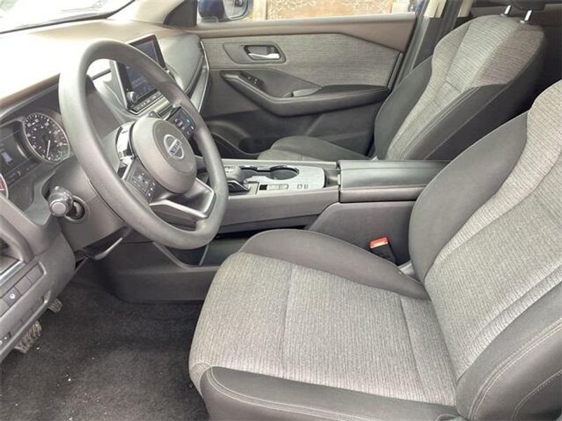 2021 Nissan Rogue SVImage 18