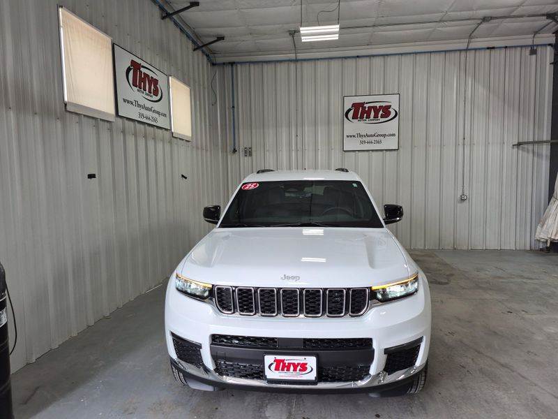 2025 Jeep Grand Cherokee L Limited 4x4Image 39