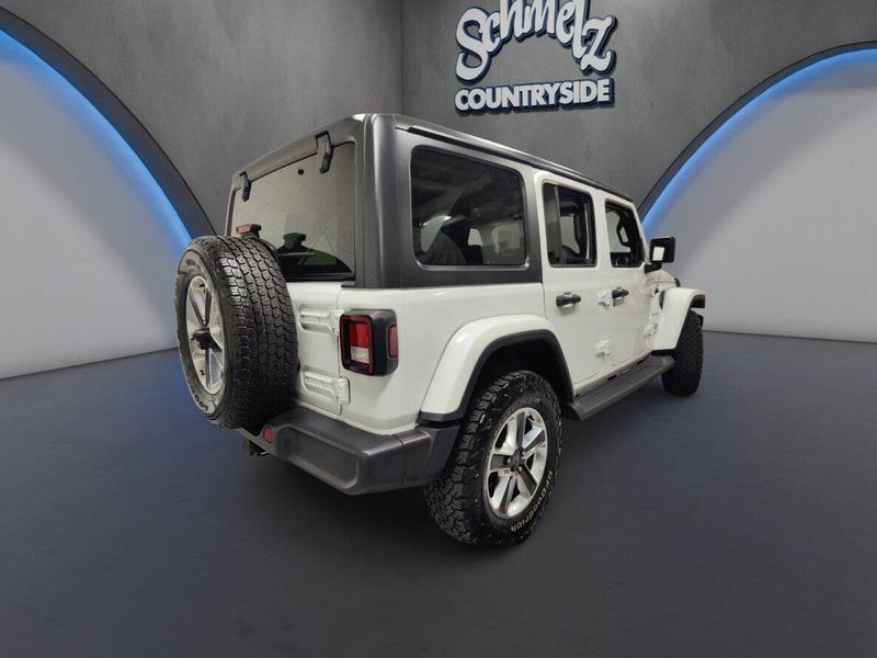 Used 2020 Jeep Wrangler Unlimited Sahara 4X4 w/NavigationImage 10