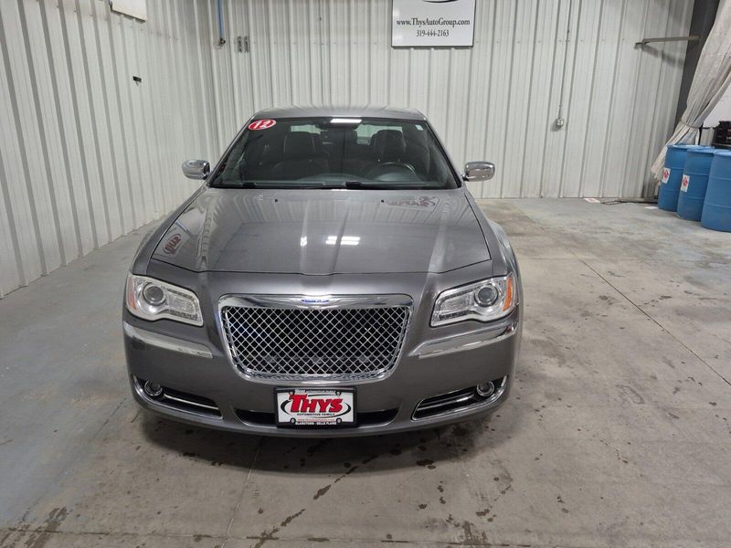 2012 Chrysler 300 LimitedImage 34