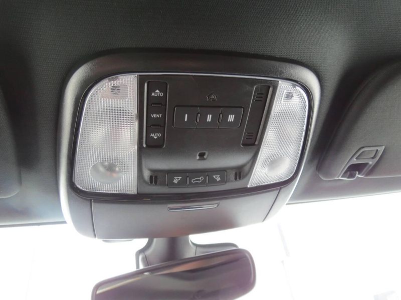 Used 2024 Dodge Durango GT Plus AWD 4dr SUVImage 17