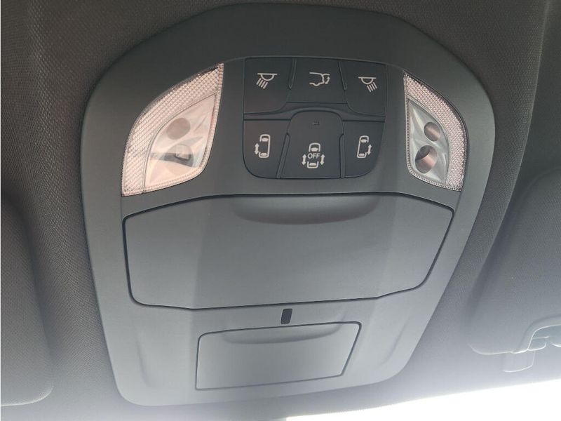 New 2027 Chrysler Pacifica Select