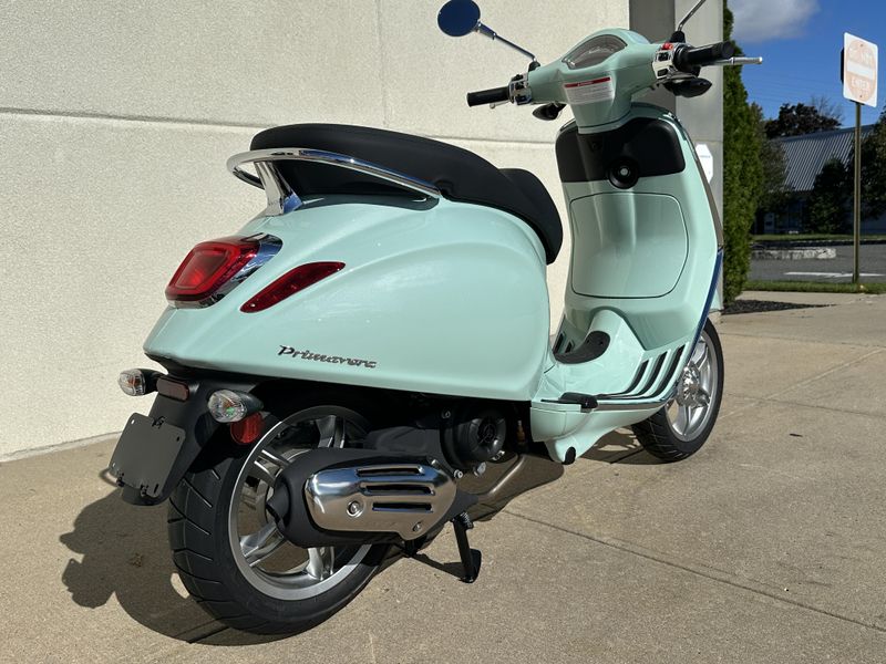 2024 Vespa PRIMAVERA 50 Image 3