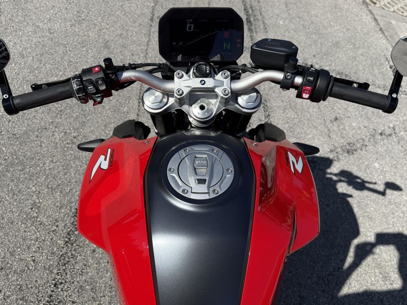 2024 BMW F 900 R Low