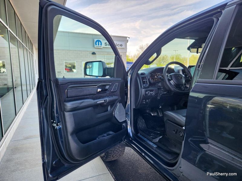 New 2026 RAM 1500 Rho Crew Cab 4x4 5'7' Box