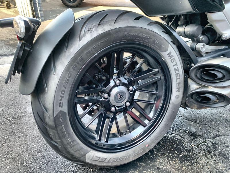 Used 2020 Triumph Rocket 3 R (Euro 5a) Image 14