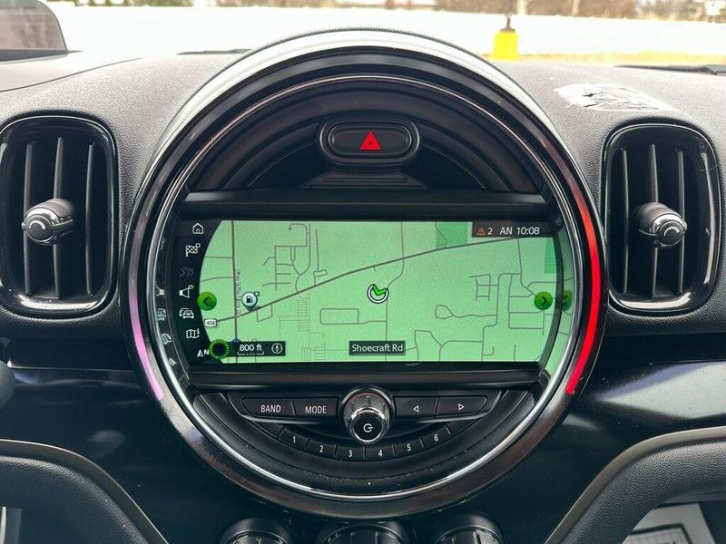 2018 MINI Countryman BaseImage 4