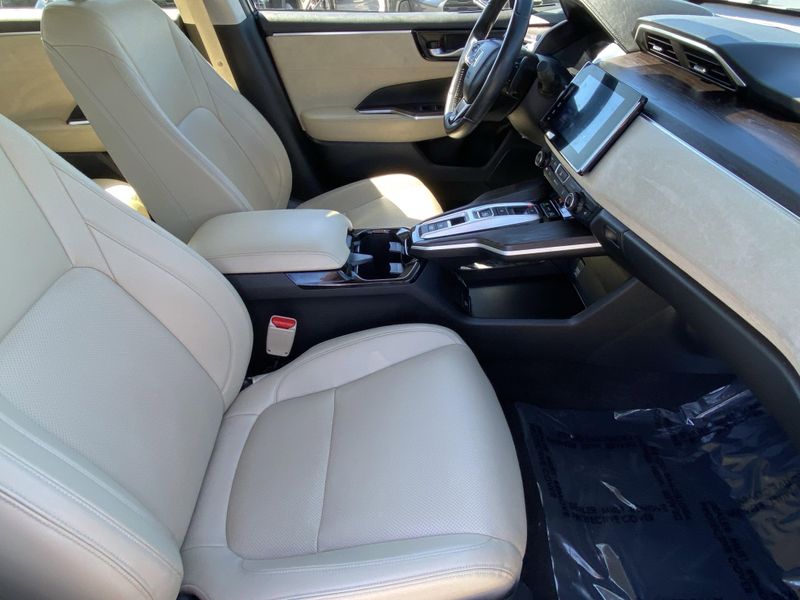Used 2018 Honda Clarity Plug-In Hybrid TouringImage 10