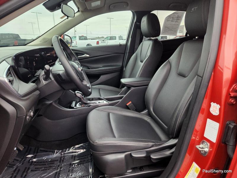 Used 2024 Buick Encore GX Sport Touring