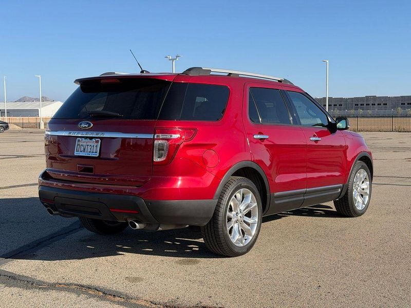 Used 2014 Ford Explorer XLTImage 7