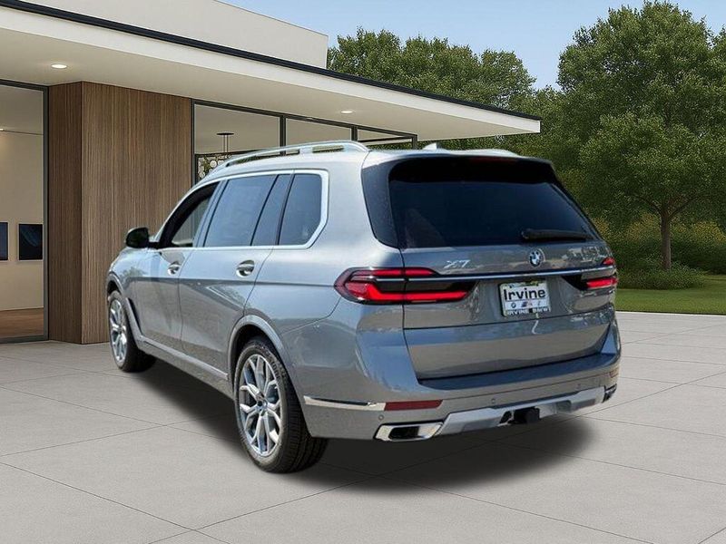 New 2026 BMW X7 xDrive40iImage 12