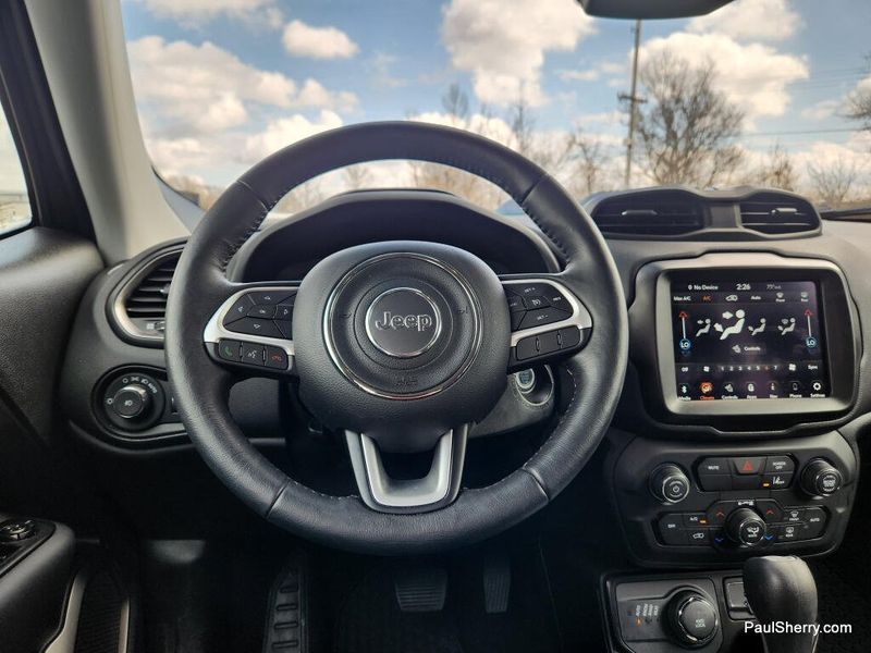 Used 2023 Jeep Renegade Latitude