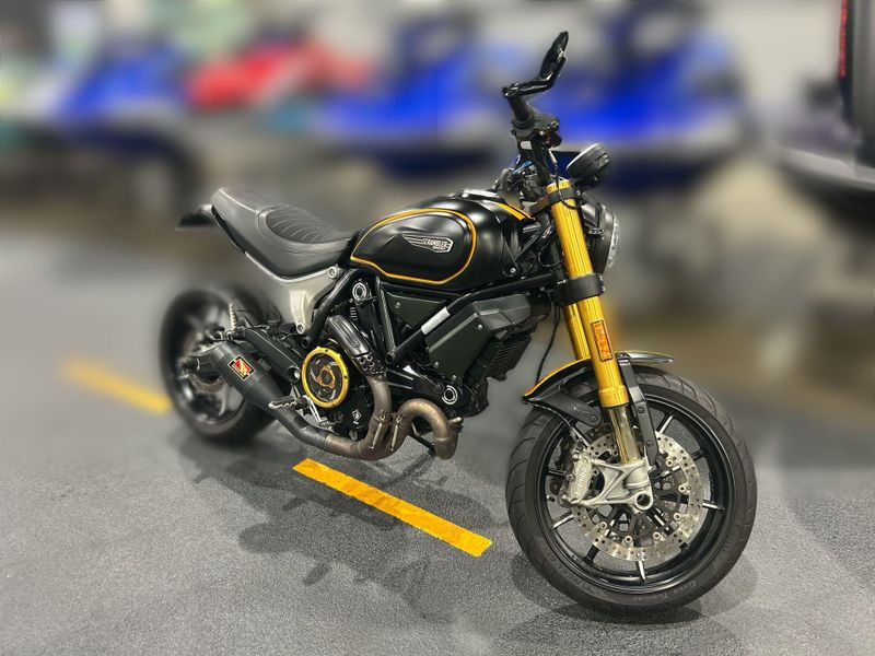 Used 2018 Ducati SCRAMBLER 1100 Image 10