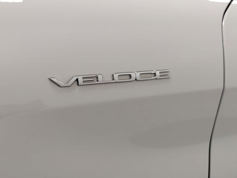 New 2025 Alfa Romeo Giulia AwdImage 5