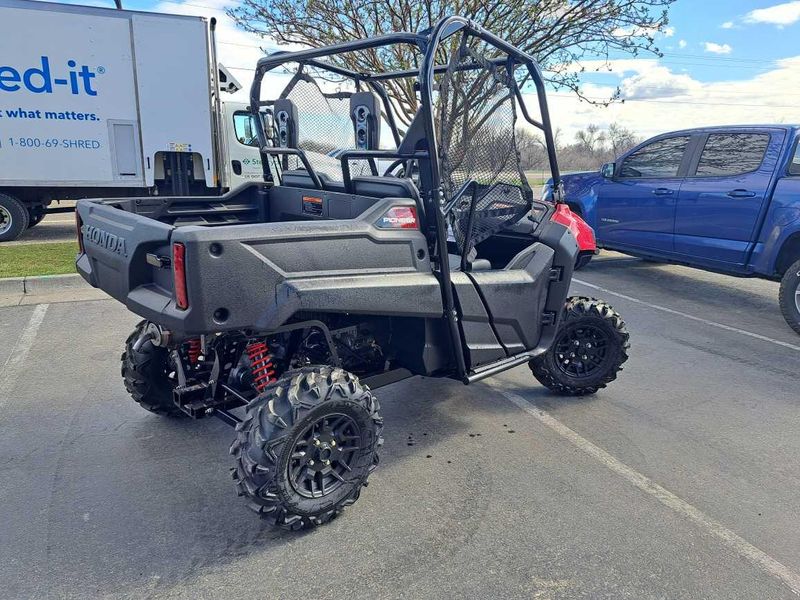 2025 Honda PIONEER 700 DELUXE 