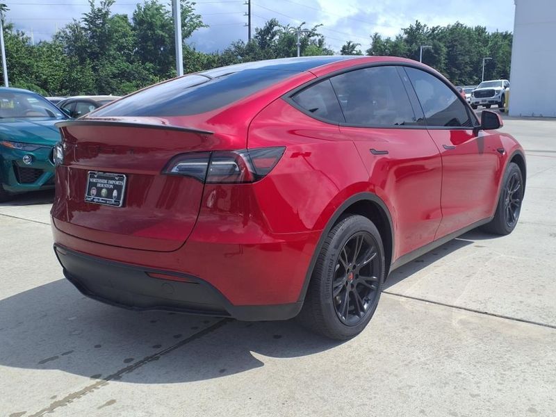 2023 Tesla Model Y Long RangeImage 7