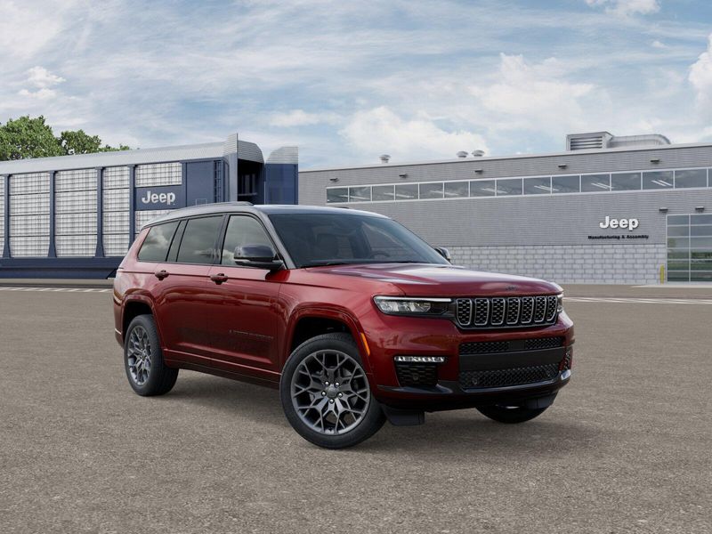 New 2025 Jeep Grand Cherokee L SummitImage 3