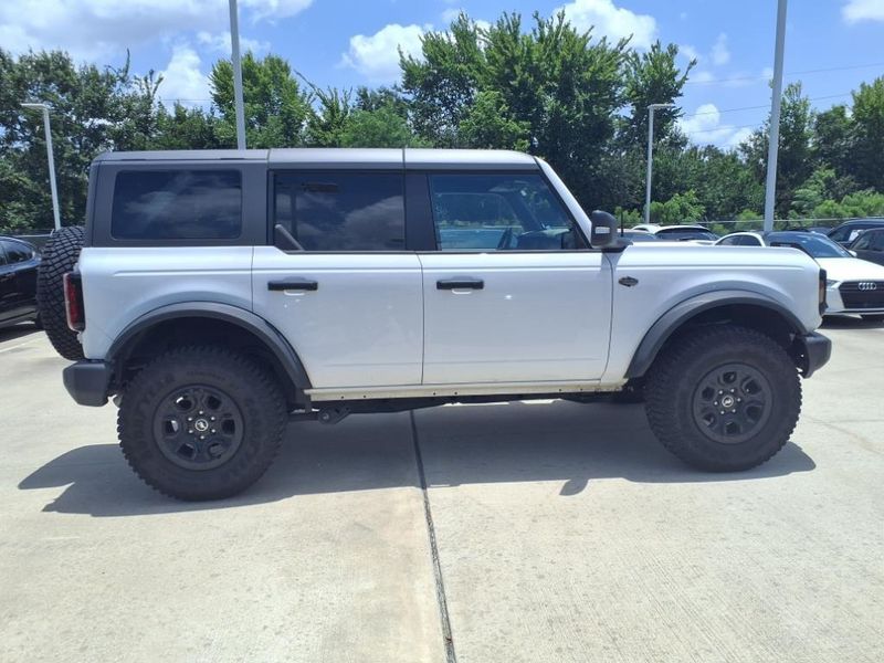 2023 Ford Bronco WildtrakImage 9