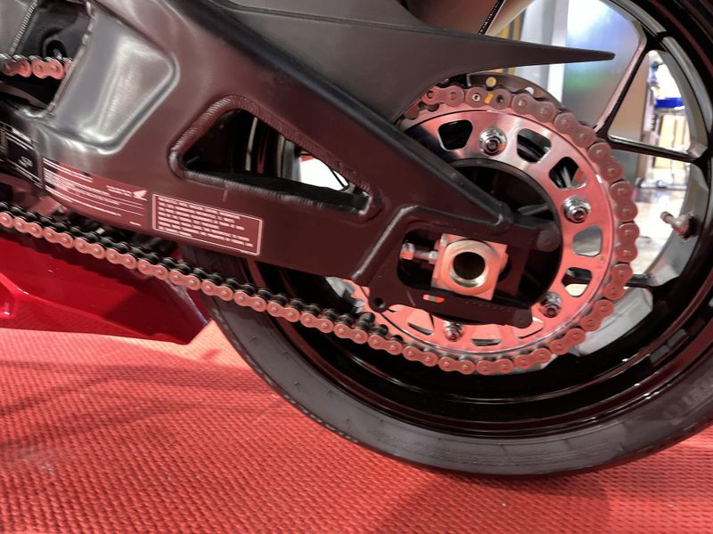New 2025 Honda CBR1000RR-R FIREBLADE SP Image 19