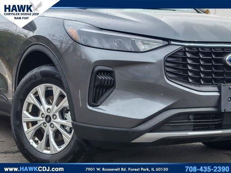 2025 Ford Escape Active photo 2